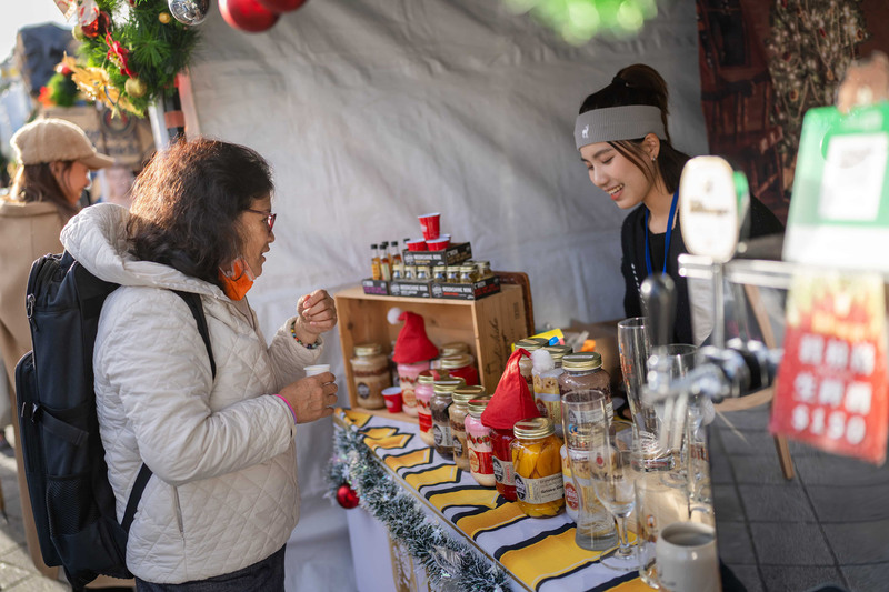 Deutsche Produkte sind in Taiwan sehr beliebt. Hier ein Weihnachtsmarkt in Taipei vergangenes Jahr. (Bild: CNA)