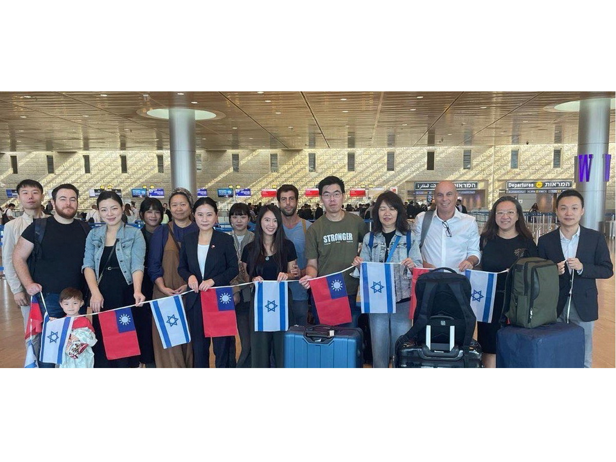 14 Personen wurden am 20. Oktober mit einem Evakuierungsflug des Außenministeriums aus Israel nach Italien ausgeflogen. (Foto: Außenministerium)