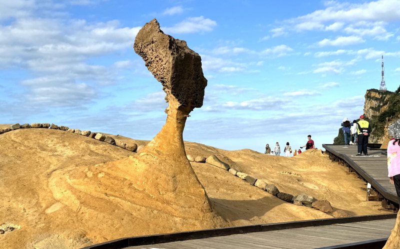 Taiwans Ostküste - Ausspannen zwischen Strand und Felswand episode artwork
