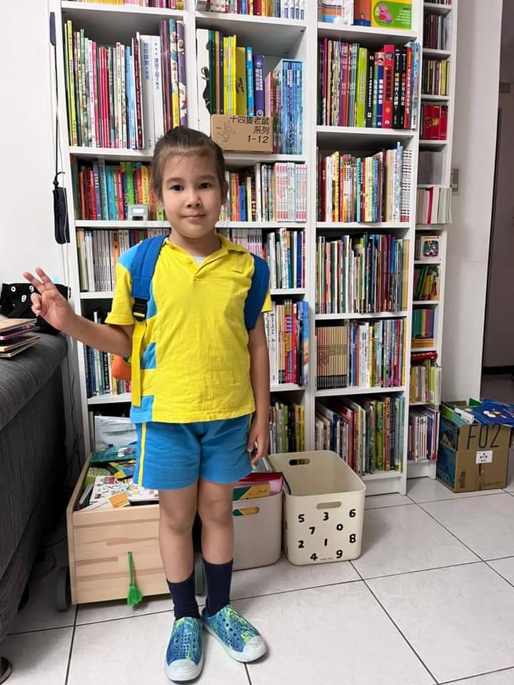 Am ersten Tag begleitete Kyrill seine Tochter in den Kindergarten.