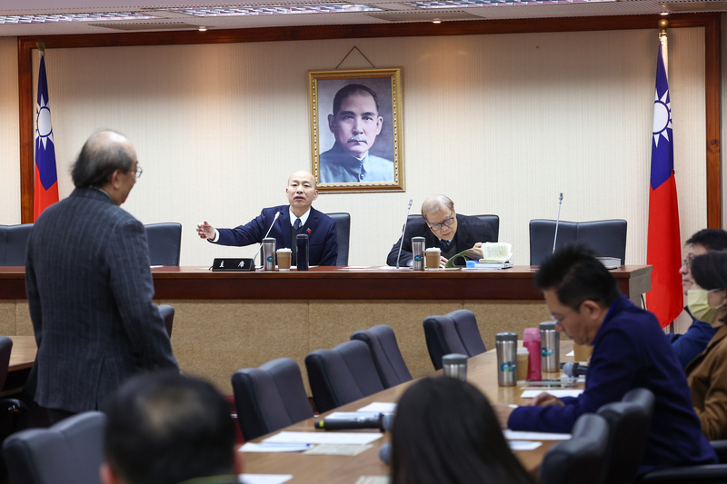 Bei der heutigen Sitzung des Parlaments rief Parlamentspräsident Han Kuo-yu zu Konsultationen hinsichtlich des Haushaltsplans zwischen Regierung und Opposition auf. (Foto: CNA)