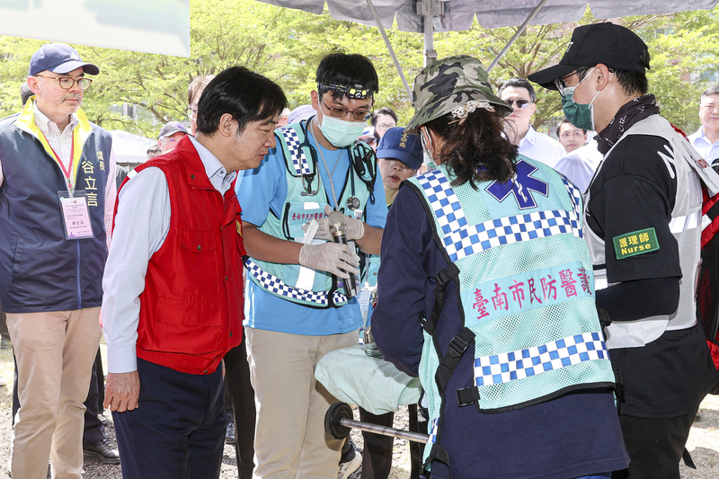 Präsident Lai Ching-te hat im März persönlich den Übungen zur Gesamtgesellschaftlichen Resilienz in Tainan in Südtaiwan beigewohnt. (Foto: CNA)