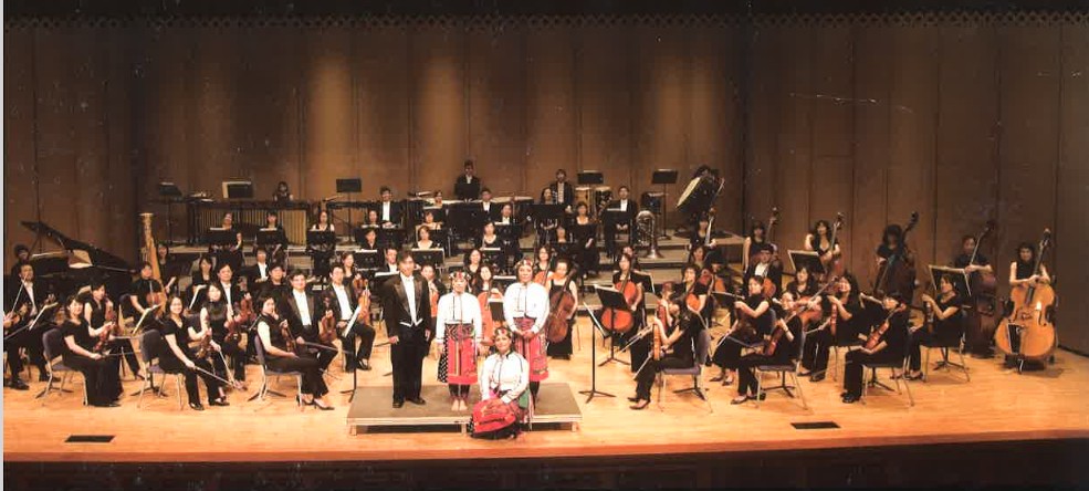 Die Nanwang-Schwestern und das Nationale Taiwan Symphonieorchester (Albumcover)