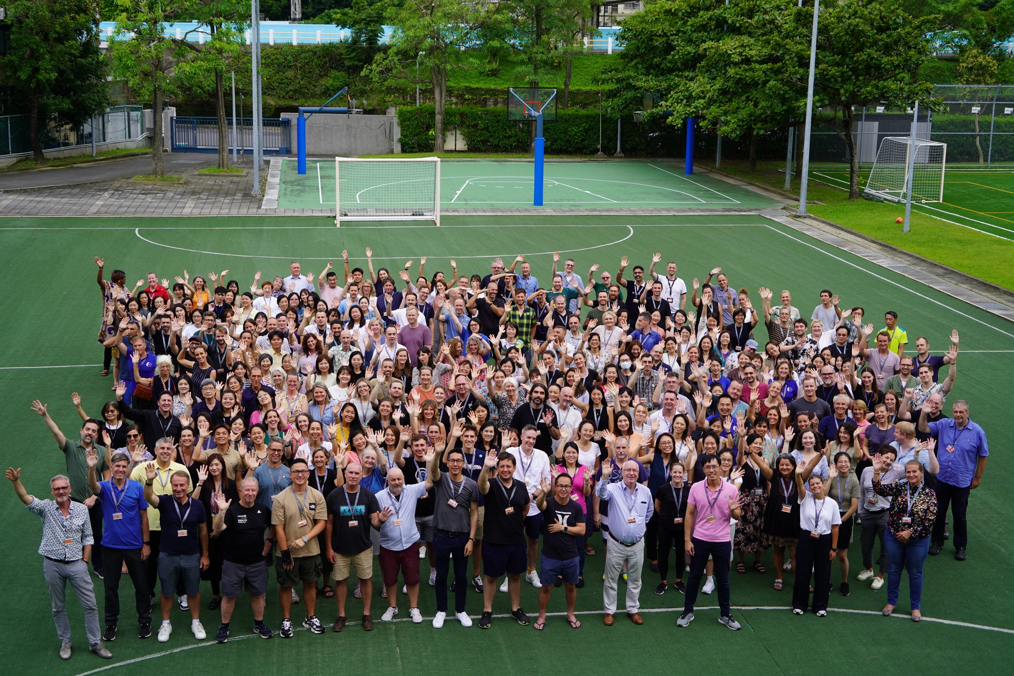 Das gesamte Kollegium der Taipei European School startet in das neue Schuljahr 2023/2024 (Foto: Taipei European School)