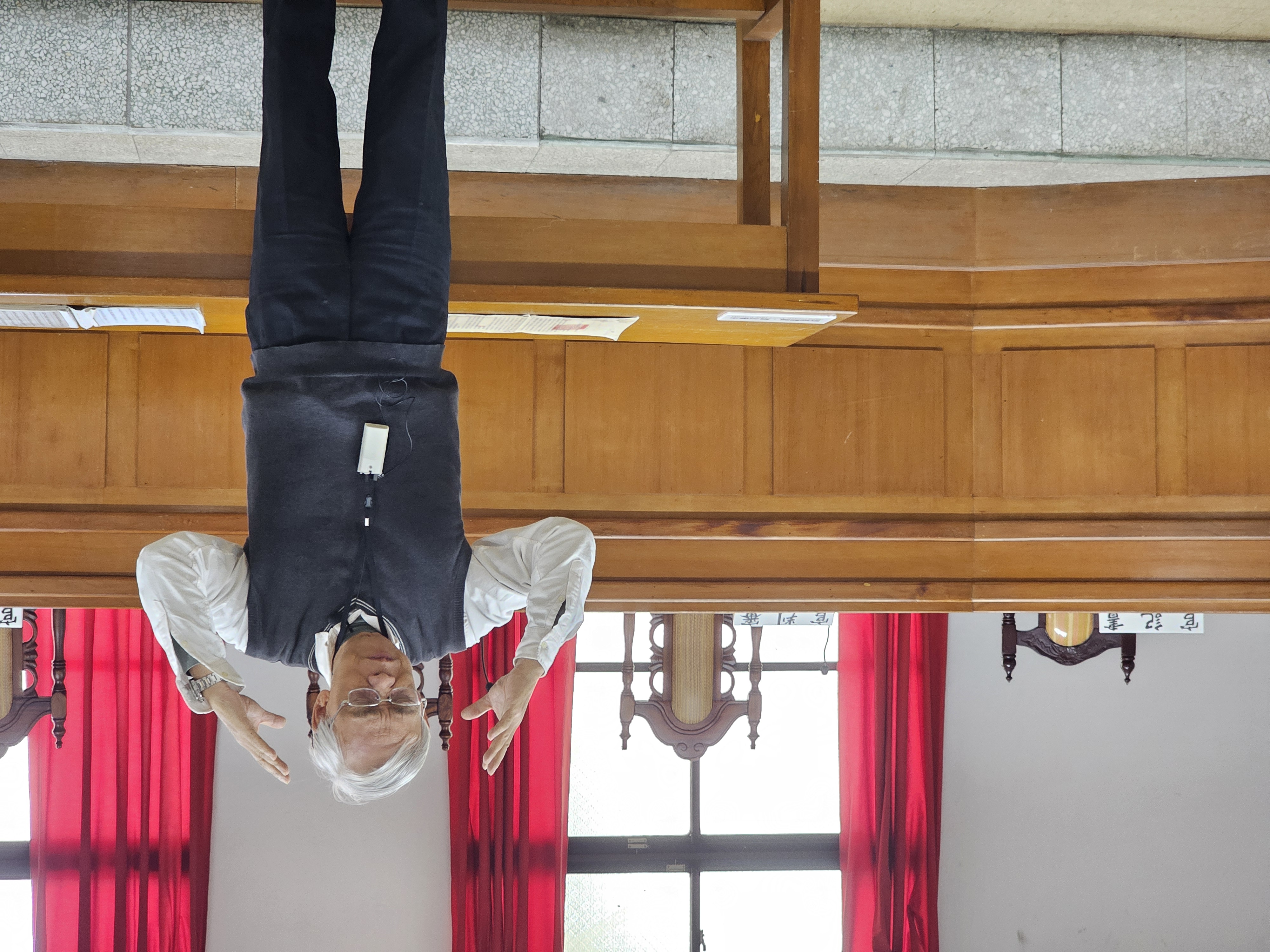 In diesem Gerichtssaal wurde Fred Chin unschuldig verurteilt. Durch seine Schilderungen werden die Geschichten spürbar. (Foto: Shangning)