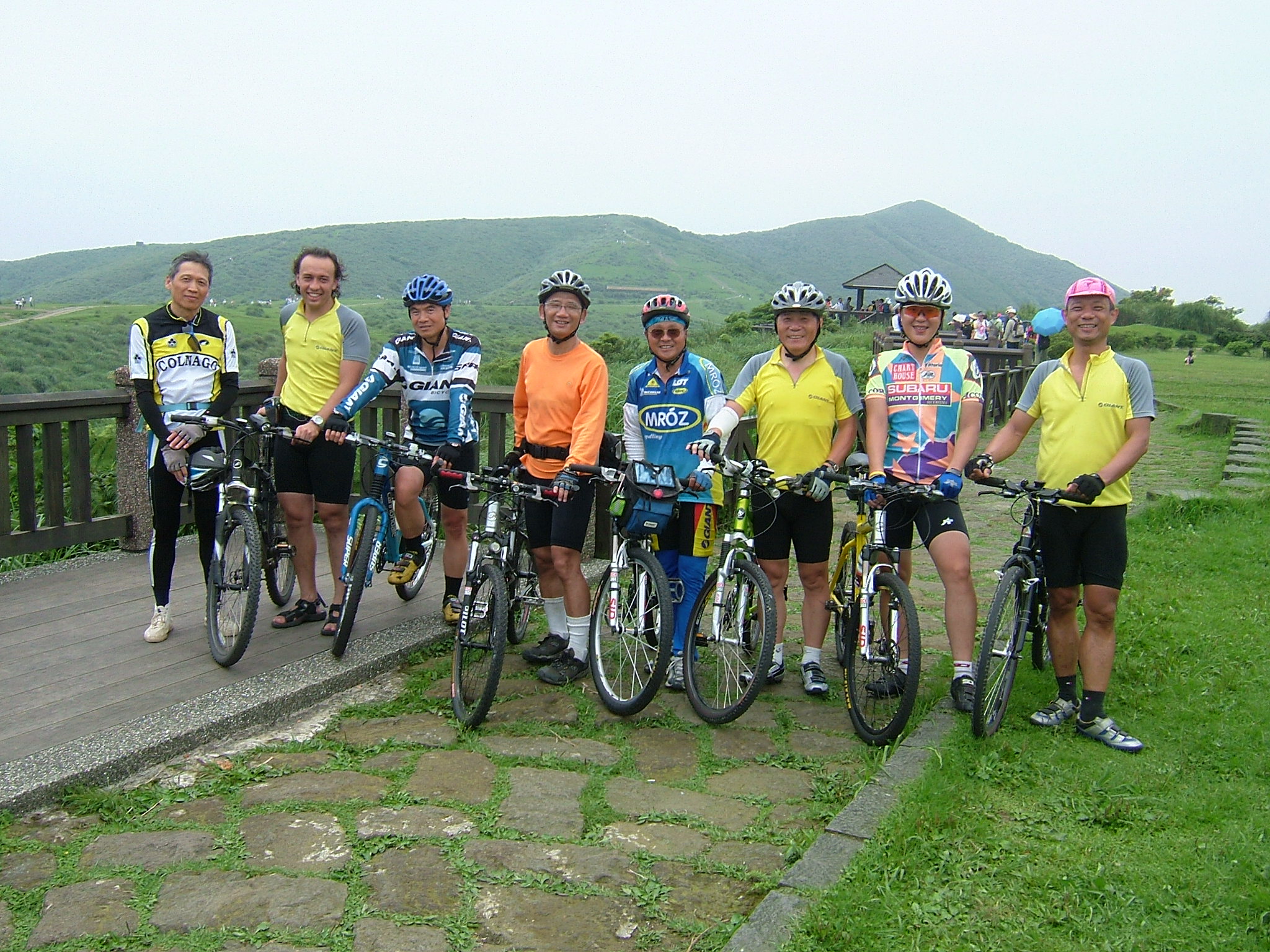 Eine von einem Giant-Laden organisierte Fahrradgruppe, hier auf dem Datun Shan (Foto: Ilon Huang)
