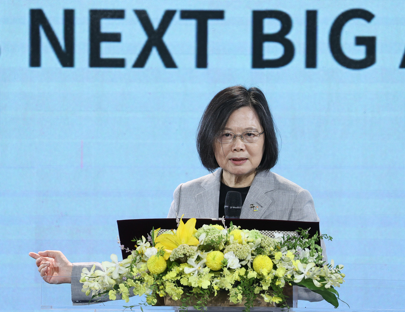 President Tsai Ing-wen (蔡英文) attended the Startup Island TAIWAN NEXT BIG ceremony and hopes Taiwan can be a world leader in innovation.
