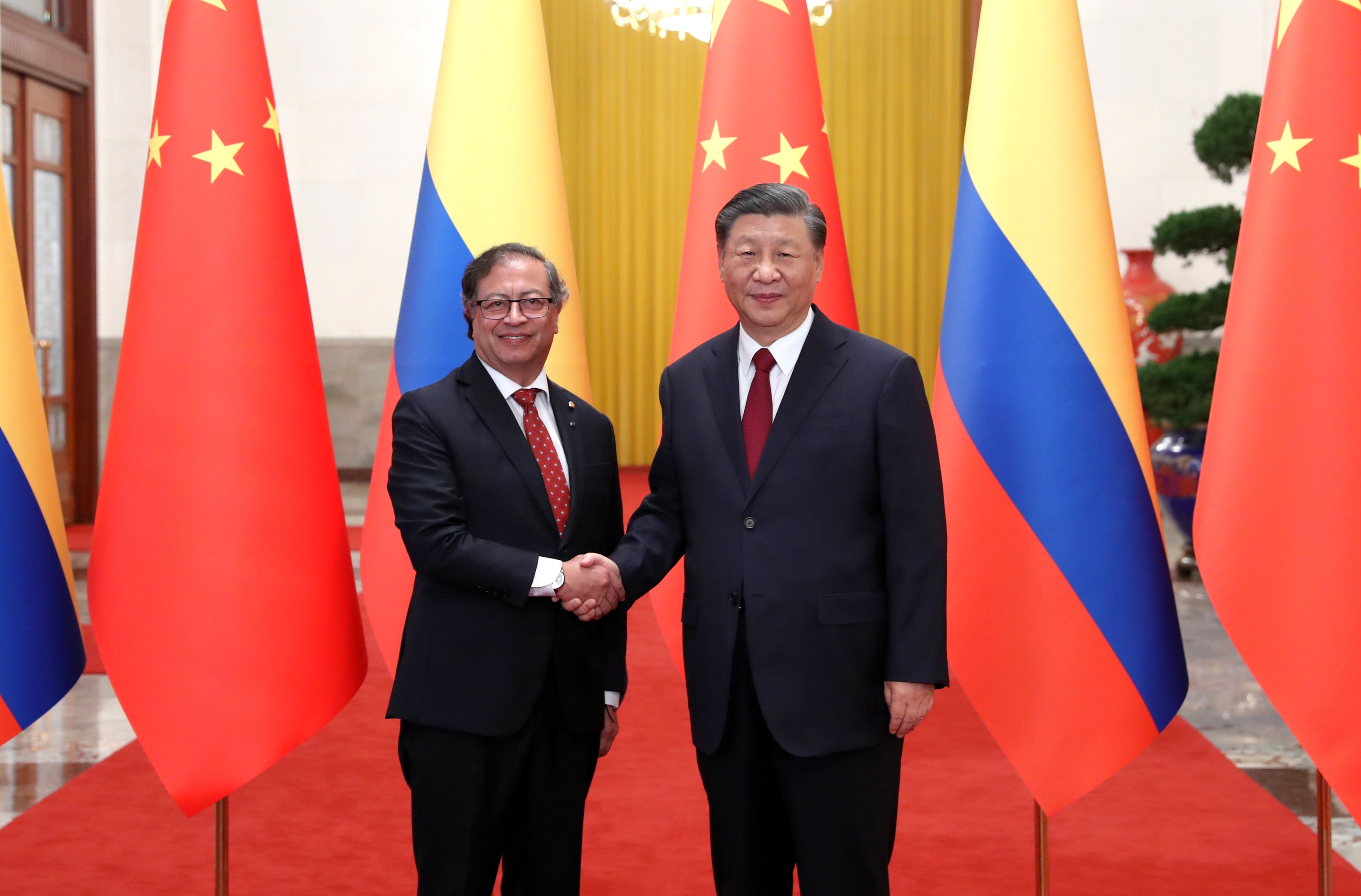 Colombian President Gustavo Petro shaking hands with Chinese President Xi Jinping during Petro's state visit to Beijing on Wednesday. (Photo: Hua Chunying Twitter)