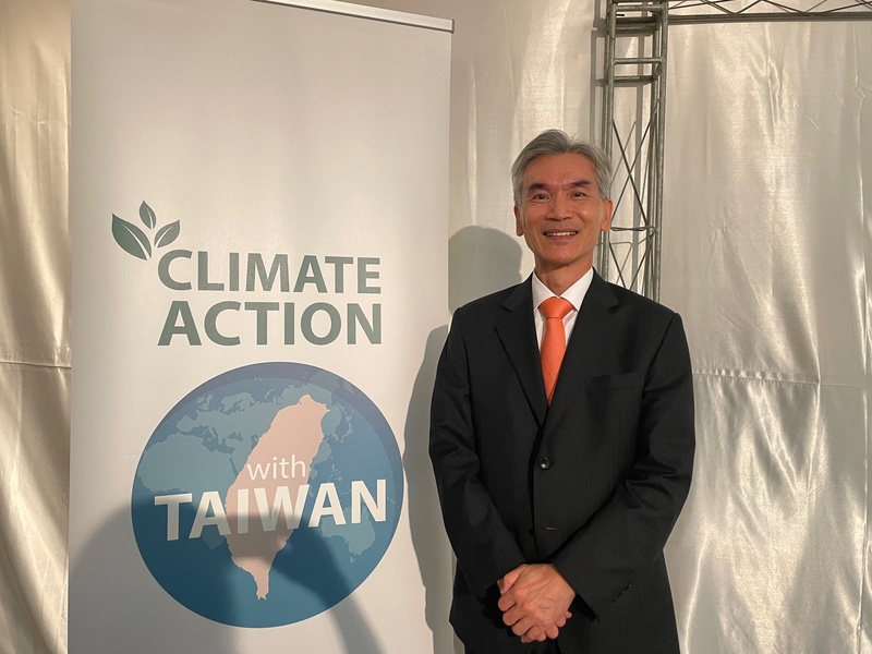 Environment Minister Shieu Fuh-Sheng together with the Taiwan delegation attends COP28 as an NGO observer. (Photo: CNA)