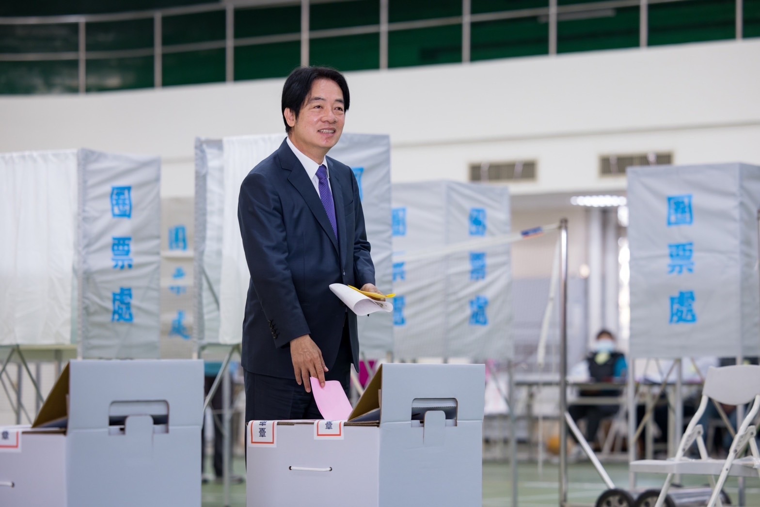 DPP presidential candidate Lai Ching-te went back to Tainan City early to cast his ballot. (Photo: National Campaign Headquarters of Lai Ching-te and  Hsiao Bi-khim）