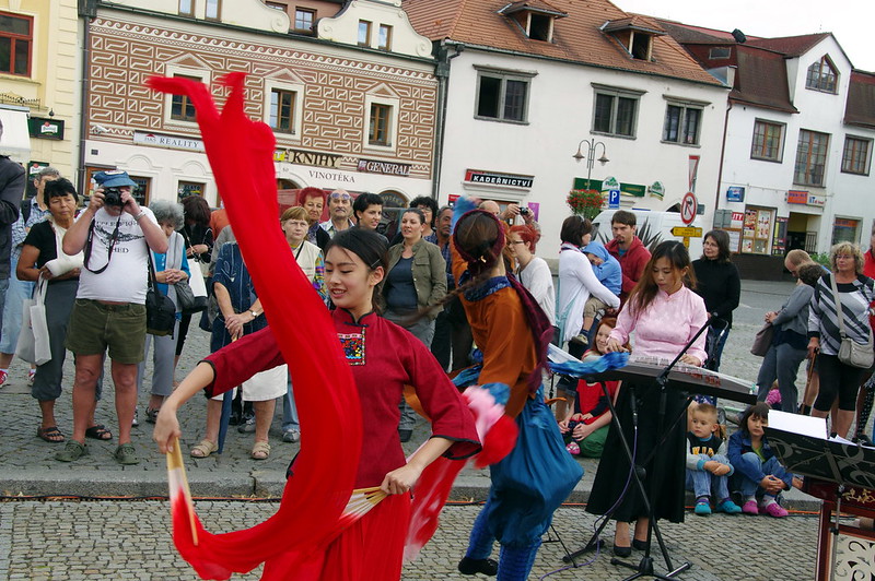 Taiwanese folk dancers in the Czech town of Sušice (Source: Donald Judge/Flickr)