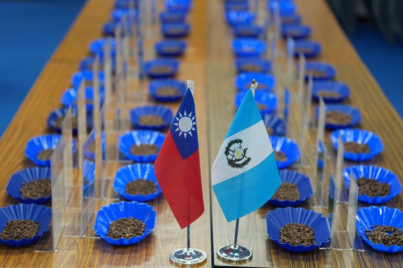 China may step in with financial aid, which could severely impact diplomatic relations between Taiwan and Guatemala. (Photo: CNA)