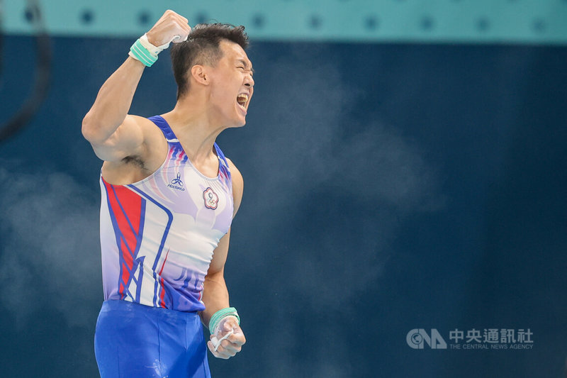 Tang Chia-hung has secured a bronze medal in the horizontal bar category. (Photo: CNA)