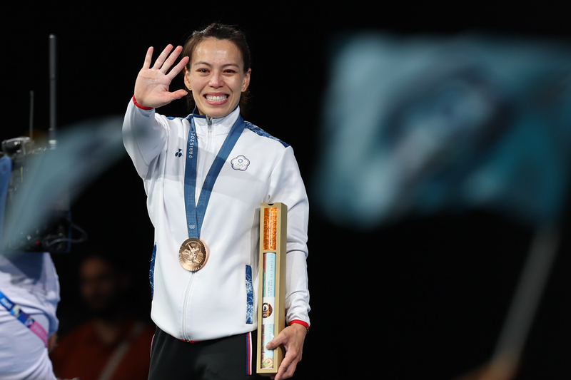 Kuo Hsing-chun secures the bronze medal in the women’s 59kg weight class at the Paris Olympics. (Photo: CNA)