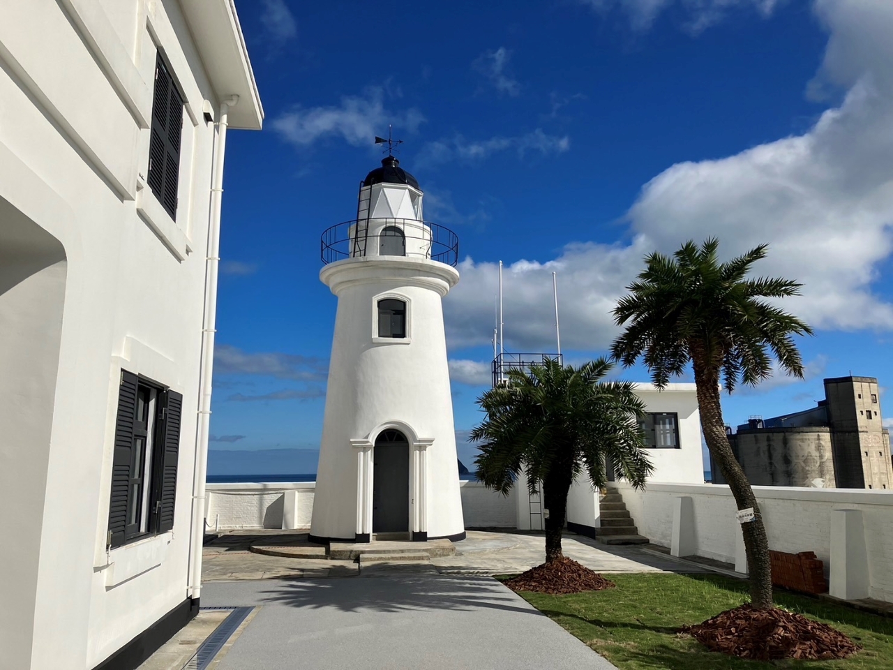 Portada de La isla hermosa