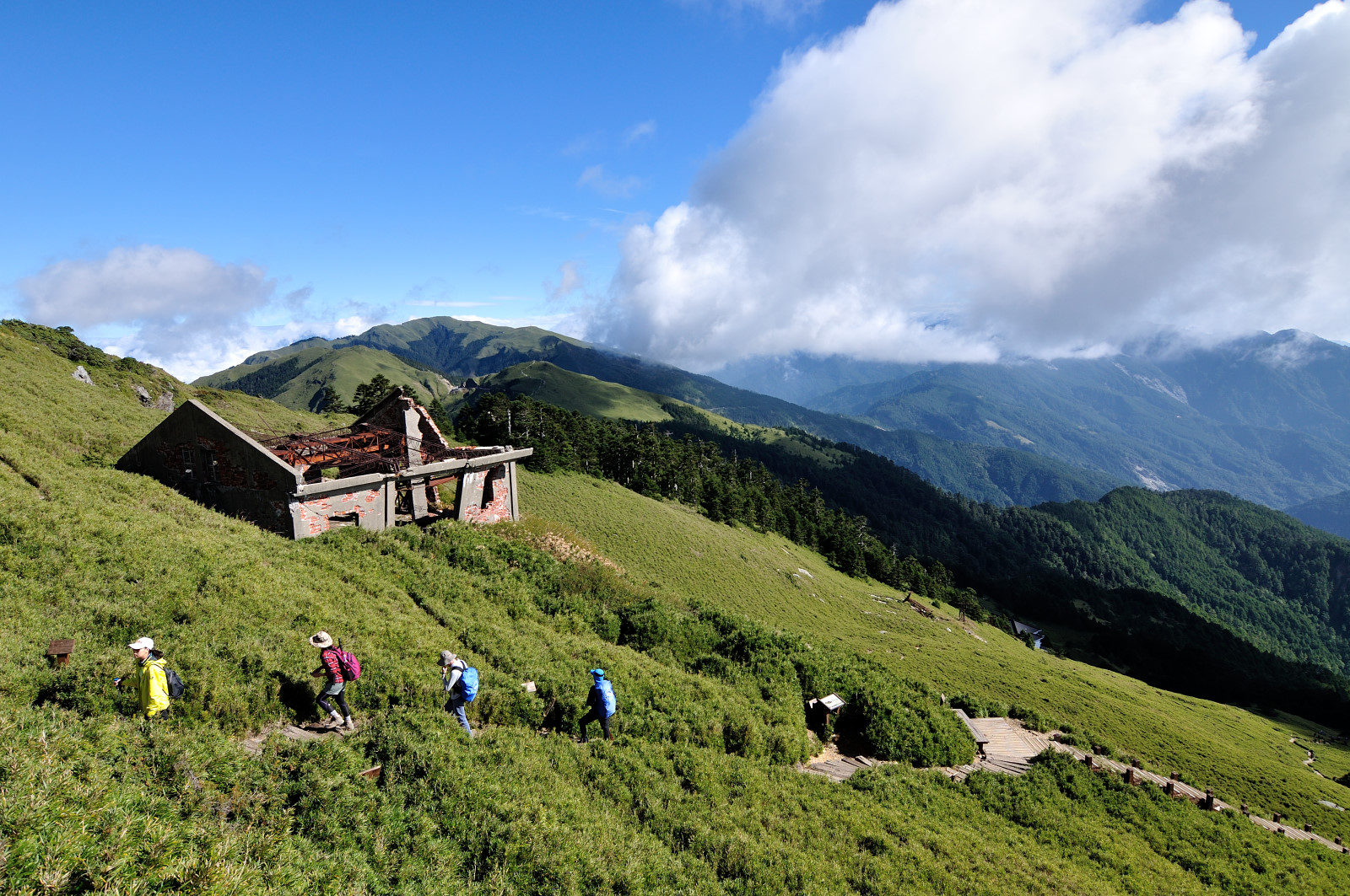 Vestiges de la station de ski de Hehuanshan (photo flickr king.f)