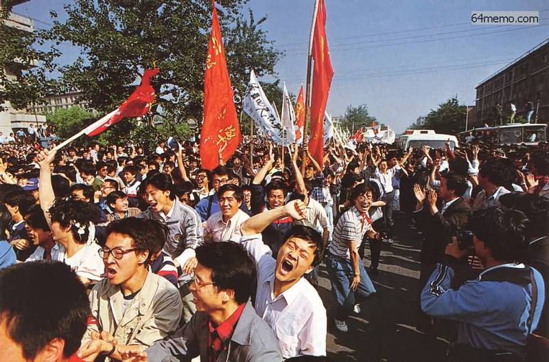 Le 4 mai 1989 à Pékin, un mois avant la répression (photo : archives de Tiananmen 64 memo)