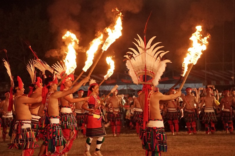 Le festival aborigène de la récolte, ici lors d'une danse nocturne à Hualien (archive CNA)