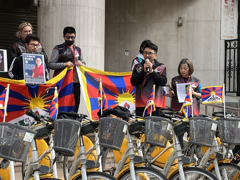 Les Tibétains en exil organisent une manifestation à vélo pour commémorer le soulèvement de Lhassa (Image : CNA)