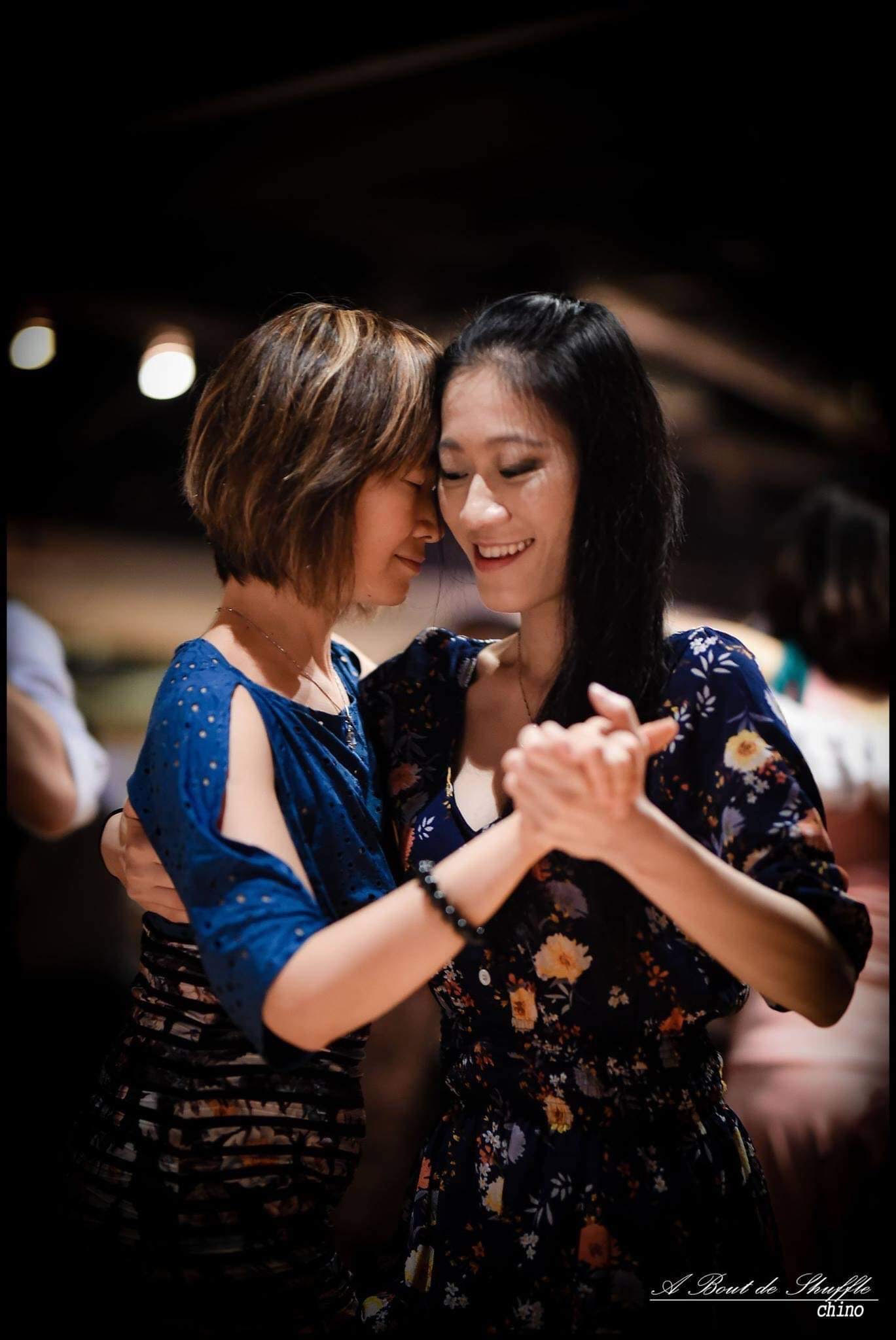 Yutan Lin guide un tango (photo fournie par Yutan)