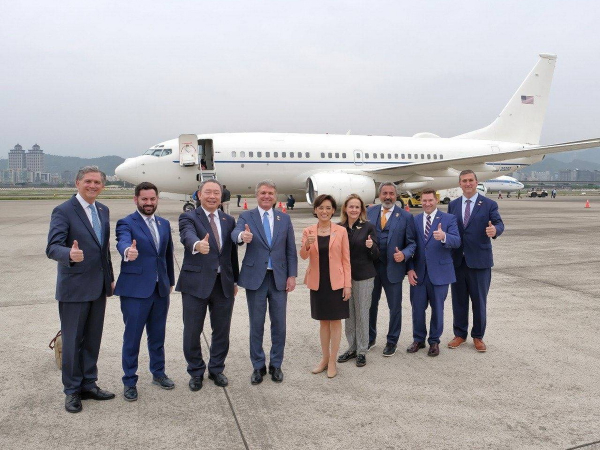 Une délégation de parlementaires américains menée par le président de la commission des affaires étrangères au sein de la Chambre des représentants, Michael McCaul, est arrivée aujourd'hui à Taïwan pour une visite de trois jours (Image : MOFA)
