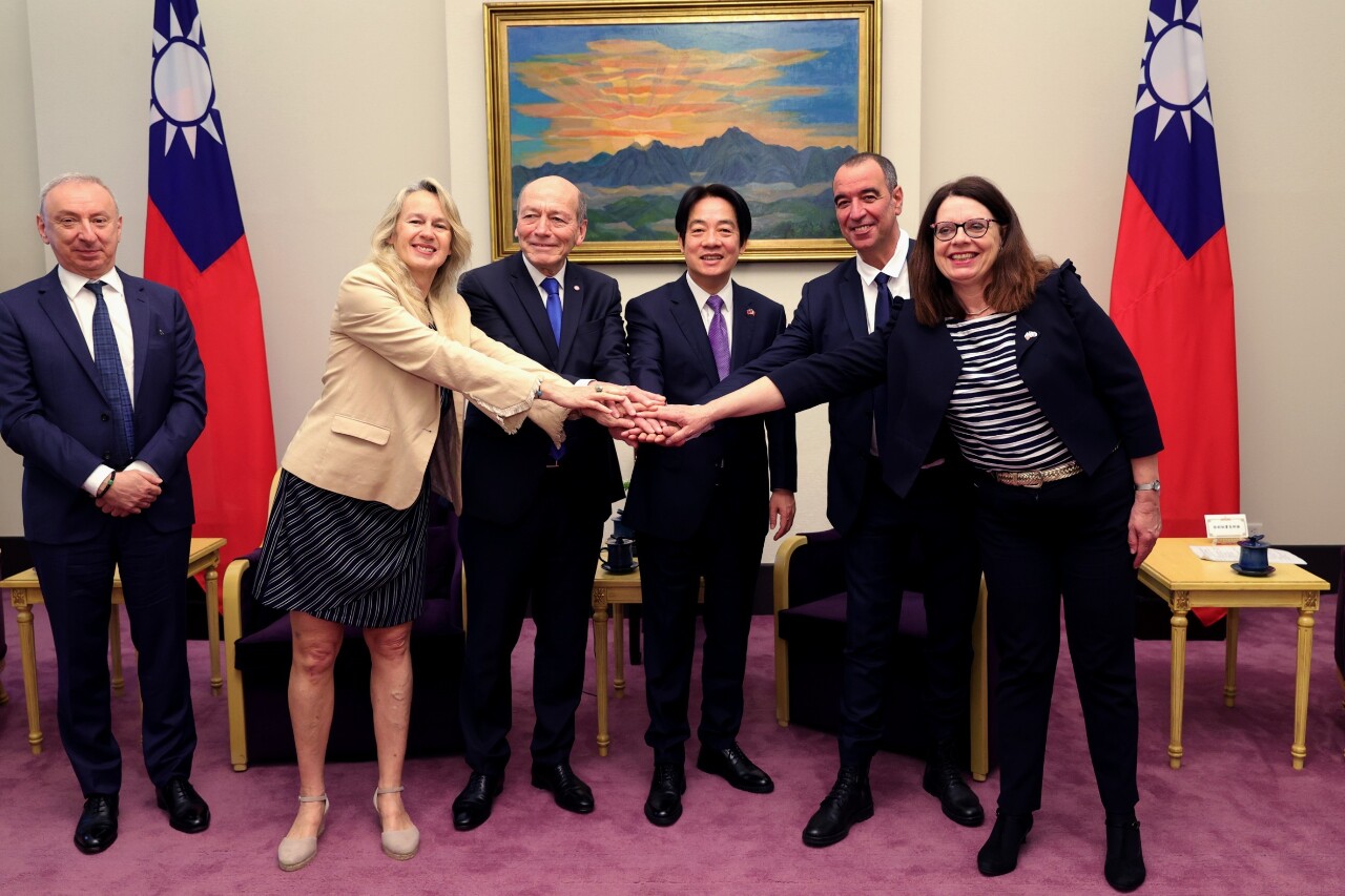 Rencontre entre la délégation menée par Eric Bothorel et le vice-Président Lai Ching-te (photo CNA)