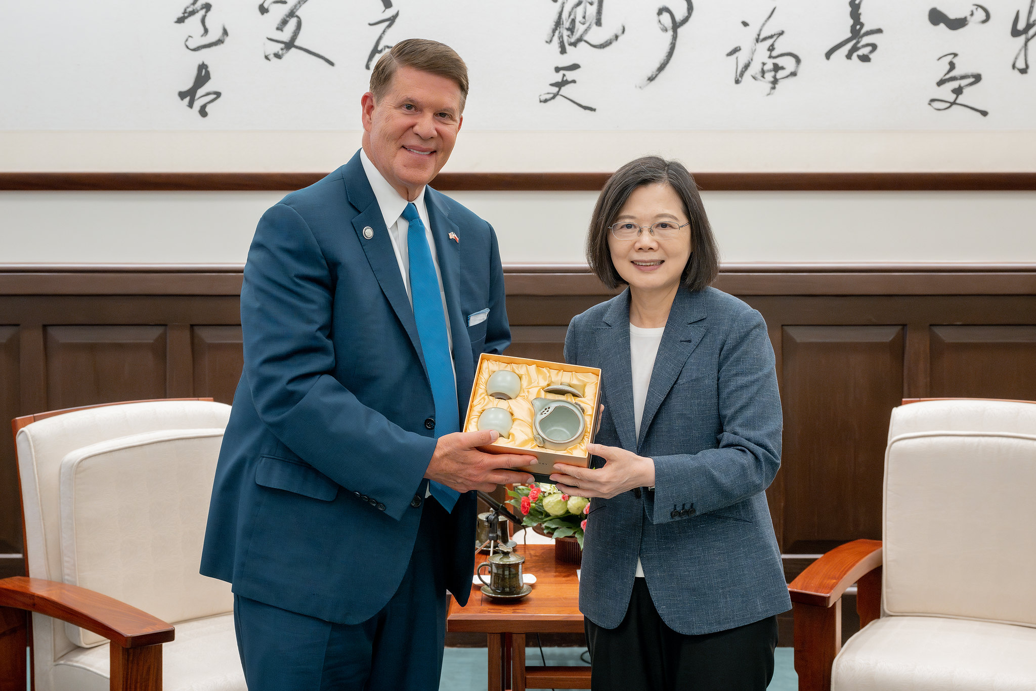 L'ancien sous-secrétaire d'Etat américain Keith Krach rencontre le présidente Tsai Ing-wen (photo : bureau présidentiel)
