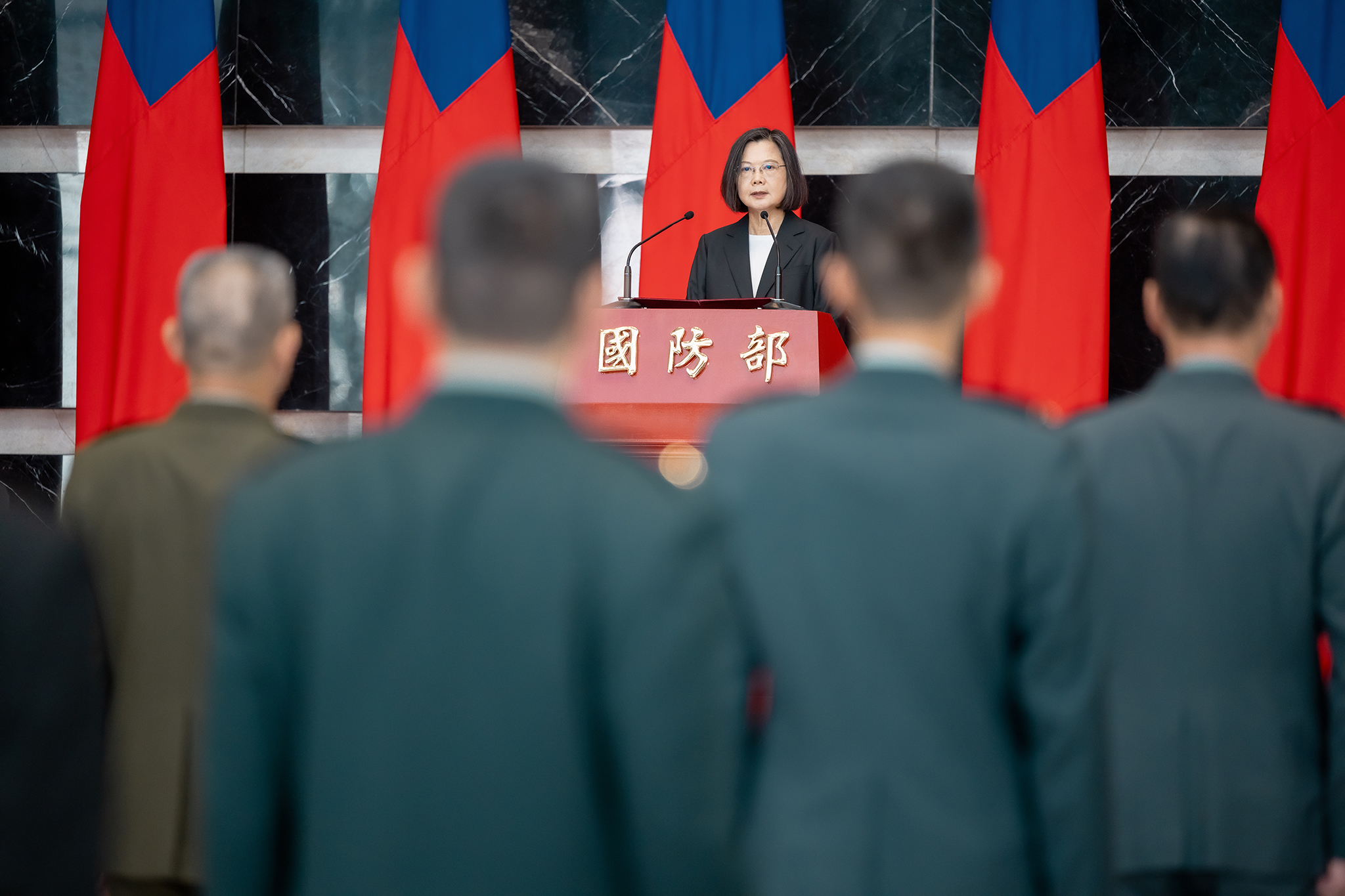 Tsai Ing-wen préside une cérémonie de promotion de hauts gradés de l’armée, le 12 décembre 2023 (photo : présidence)