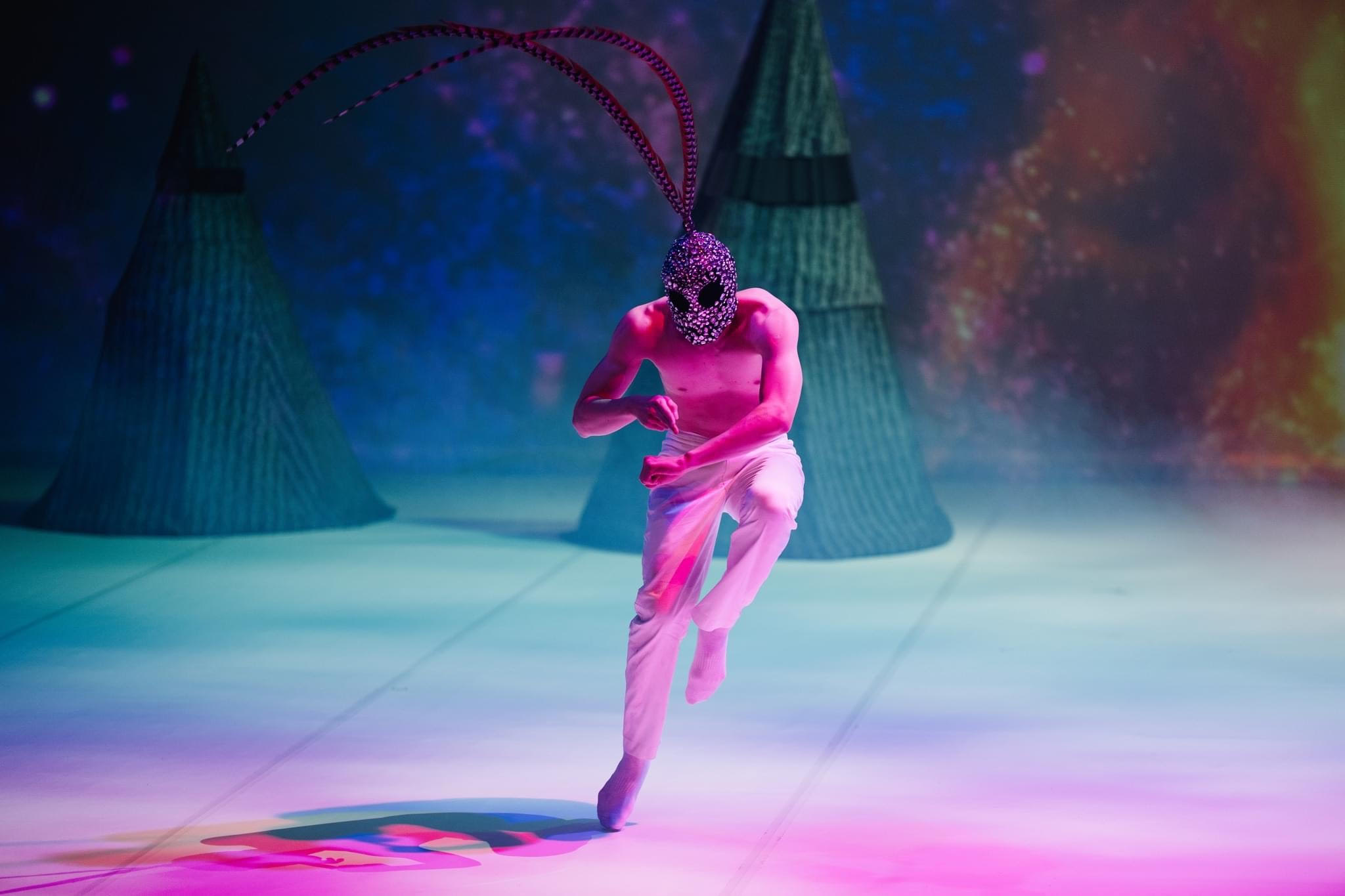 Danse contemporaine : la merveilleuse pièce Alice de Po-Cheng Tsai, remplit de nouveau les salles européennes episode artwork
