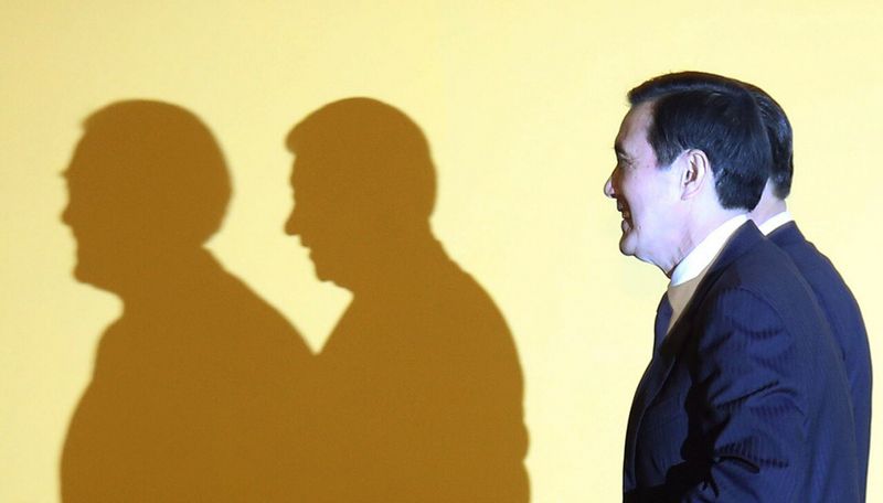 La rencontre entre Ma Ying-jeou et Xi Jinping en 2015 (photo d'archive CNA)