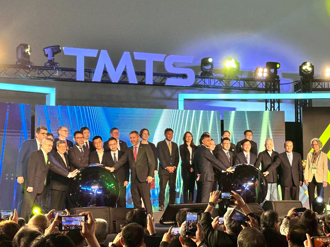 Ouverture du salon TMTS (photo, Rti/Hsieh)