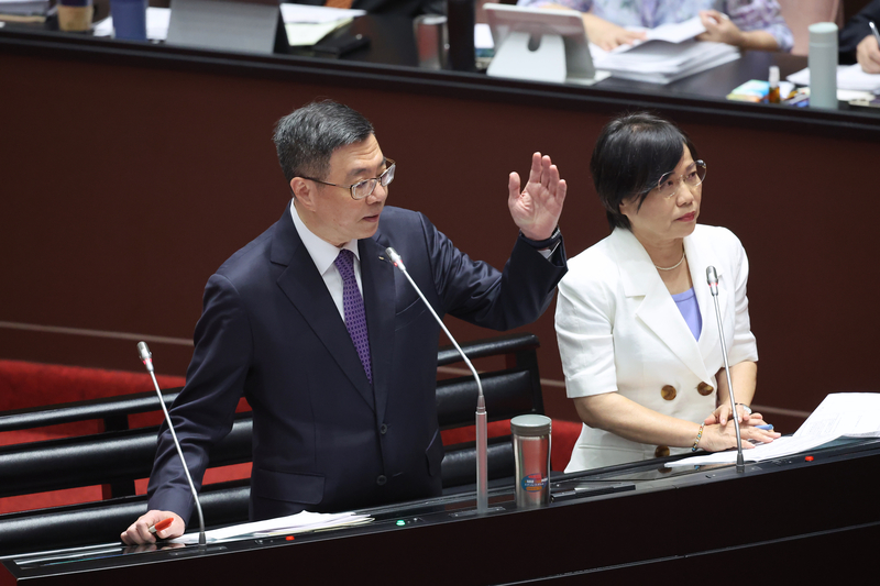 Le Premier ministre Cho Jung-tai (photo : CNA)