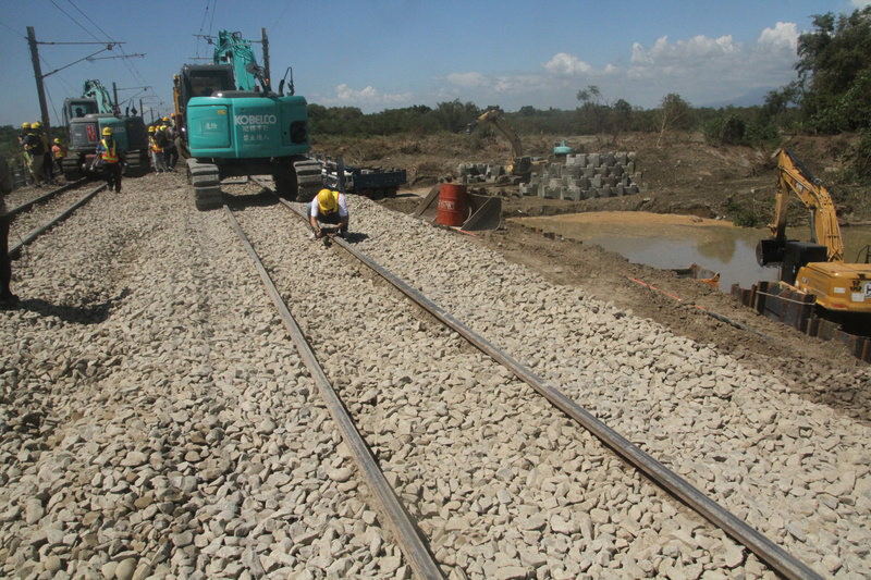 Les entreprises doivent désormais prendre des mesures pour soulager leurs employés en cas de chaleur intense (Image : CNA)