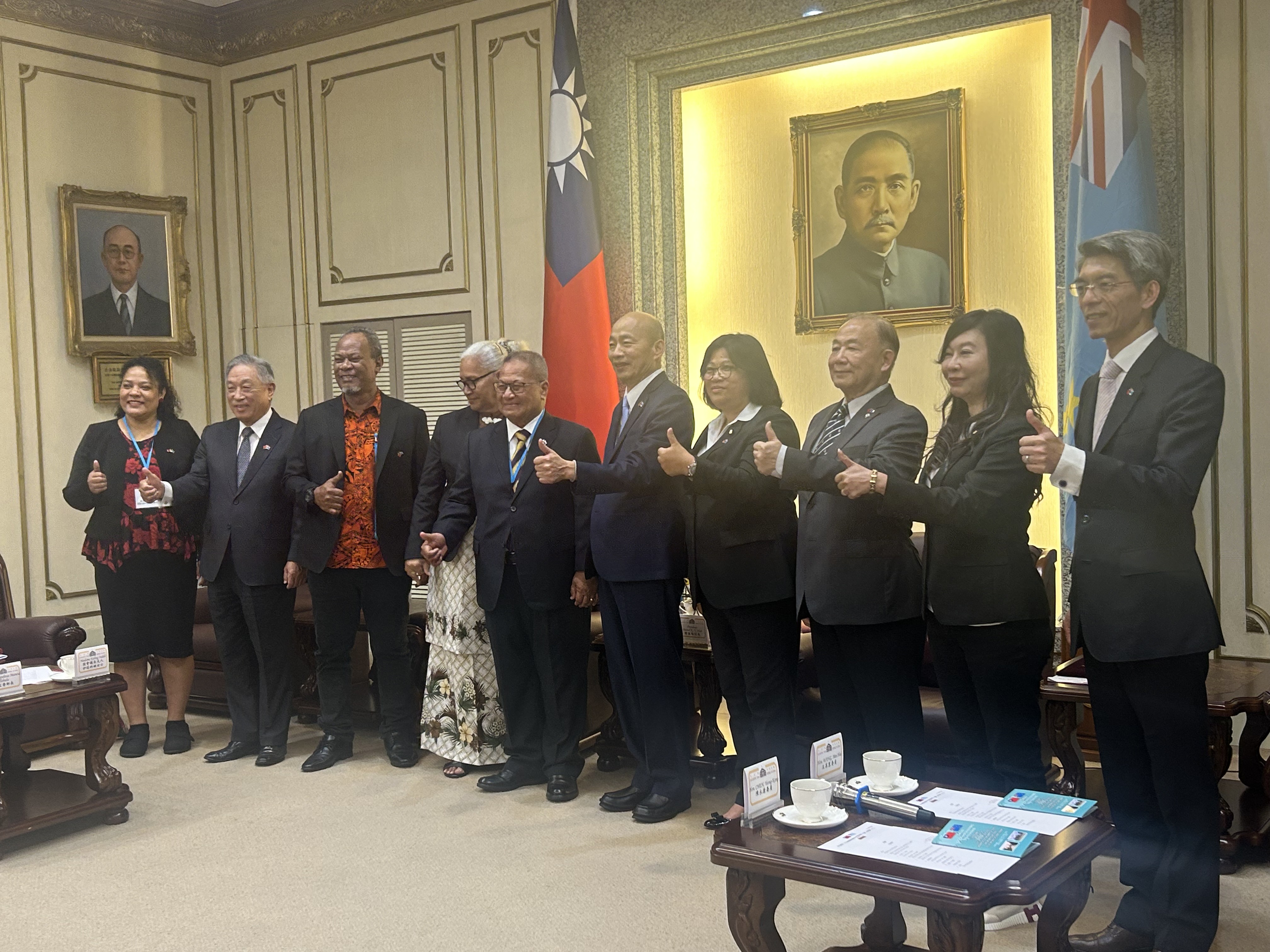 Le président du Parlement des Tuvalu, Sir Iakoba Taeia Italeli, est arrivé mardi à Taïwan pour une visite de cinq jours visant à renforcer les échanges parlementaires et à approfondir les relations entre les deux pays (Image : RTI)