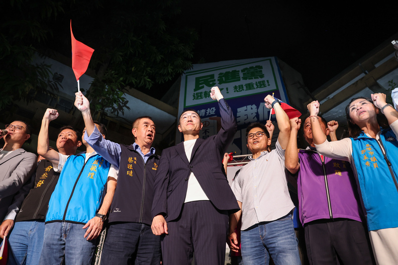 Echec du vote de destitution du maire KMT Hsieh Kuo-liang de Keelung qui reste en place à la mairie (photo CNA)