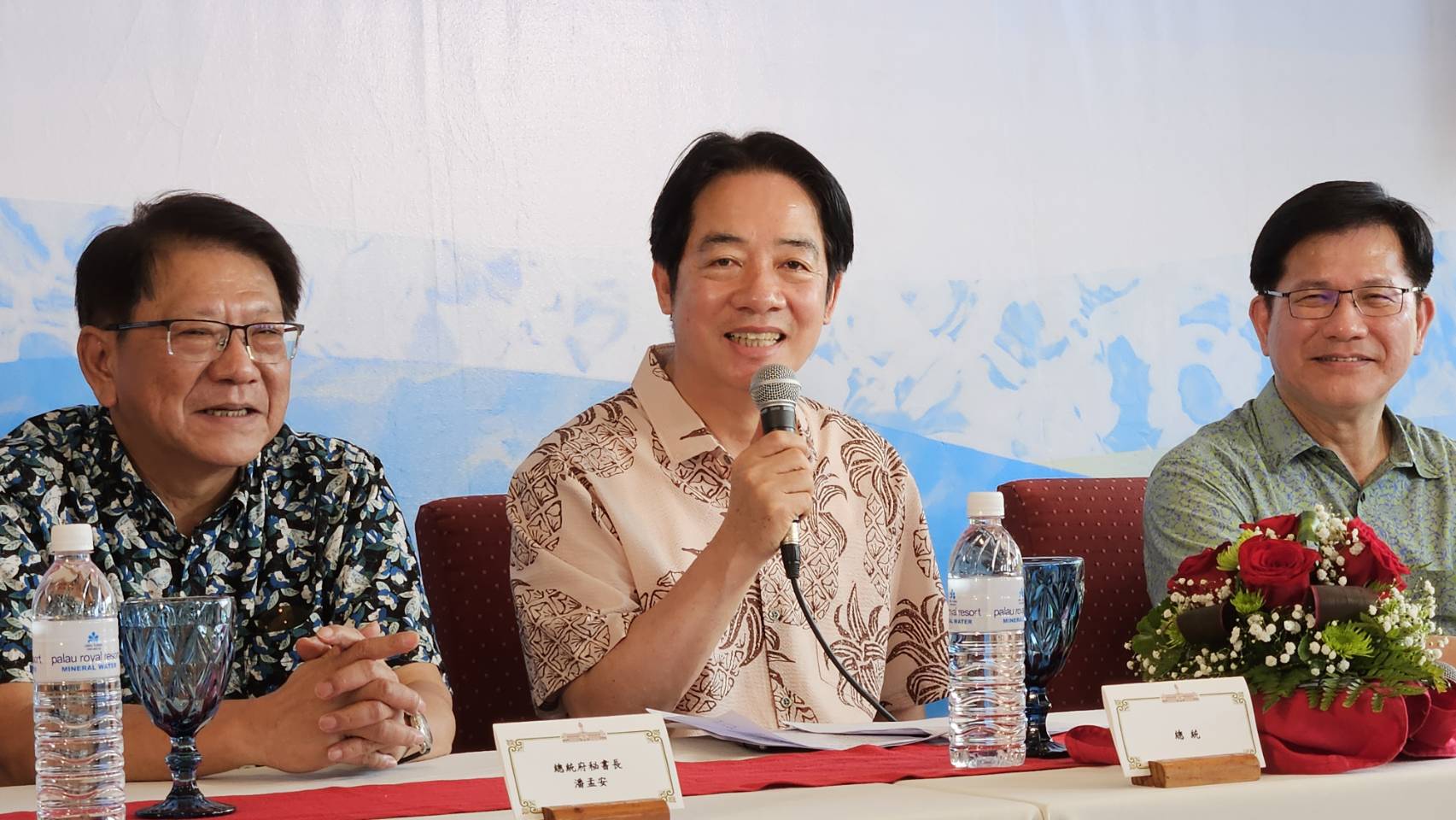 Lai Ching-te rencontre les médias au terme de sa visite dans le Pacifique Sud (Photo Rti)