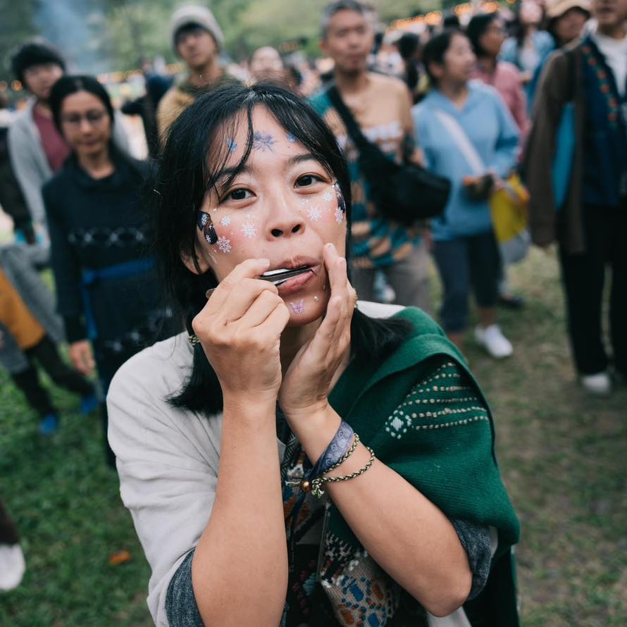Hong Hong au festival international de guimbarde (photo Facebook)