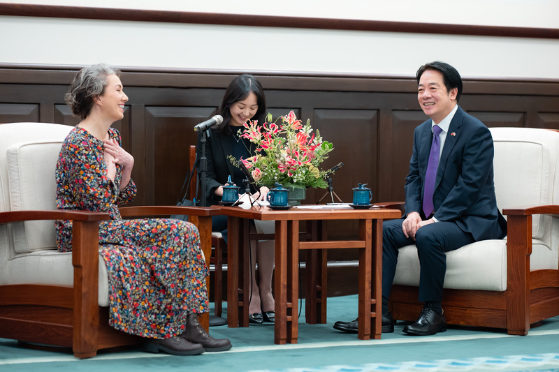 Le Président Lai Ching-te reçoit Sarah Champion, présidente du groupe d’amitié Royaume-Uni/Taïwan du parlement britannique (photo : CNA)