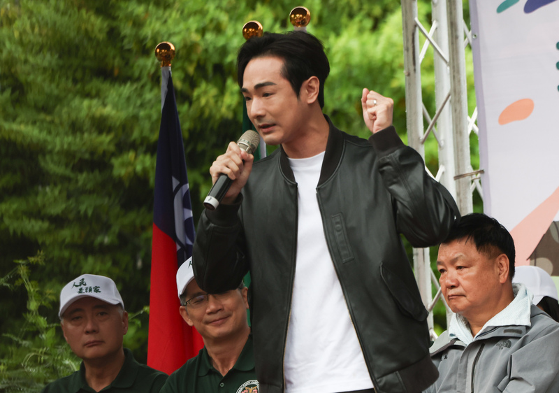 L’influenceur Pa Chiung (八炯)  appelle à une manifestation anti-communiste (Photo CNA)