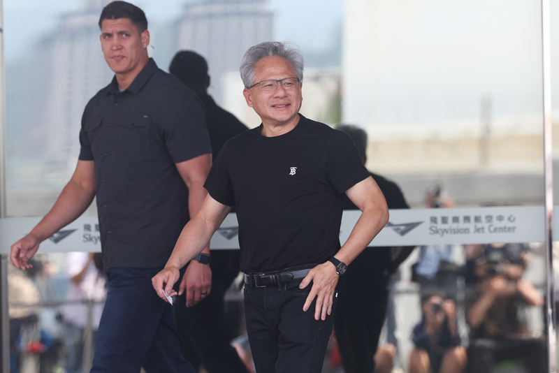Jensen Huang, le PDG de NVIDIA arrive à Taipei pour le Computex 2025 (Photo CNA)
