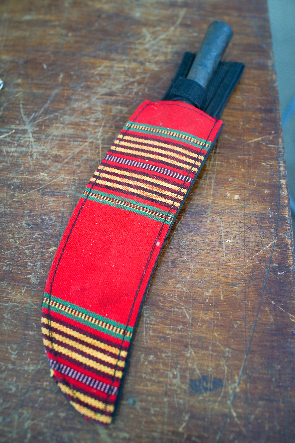 Maidang est très fier que les Puyuma n’aient besoin que d’un couteau et d’une scie pour construire en bambou (© Sasa)