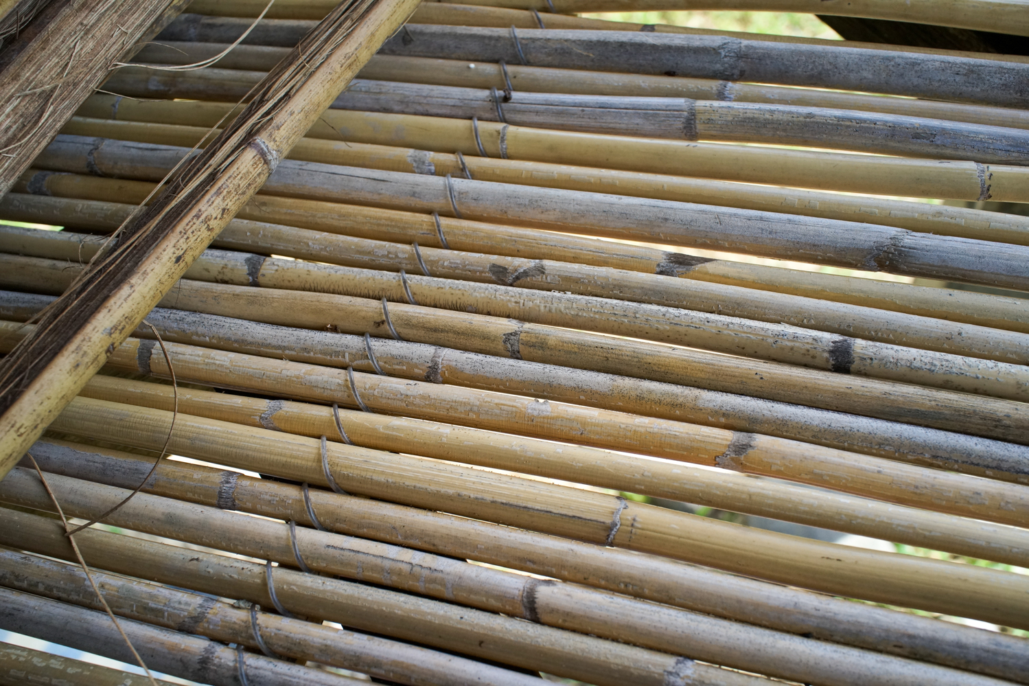 Lit en rotin (© Sasa)