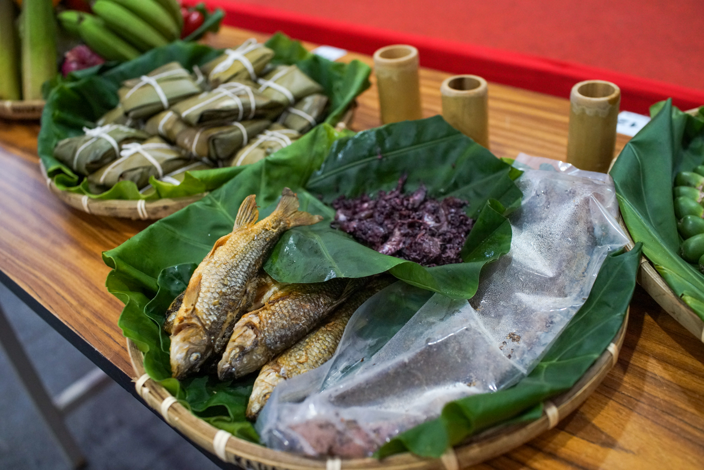 Offrandes de poisson (photo © Sasa)