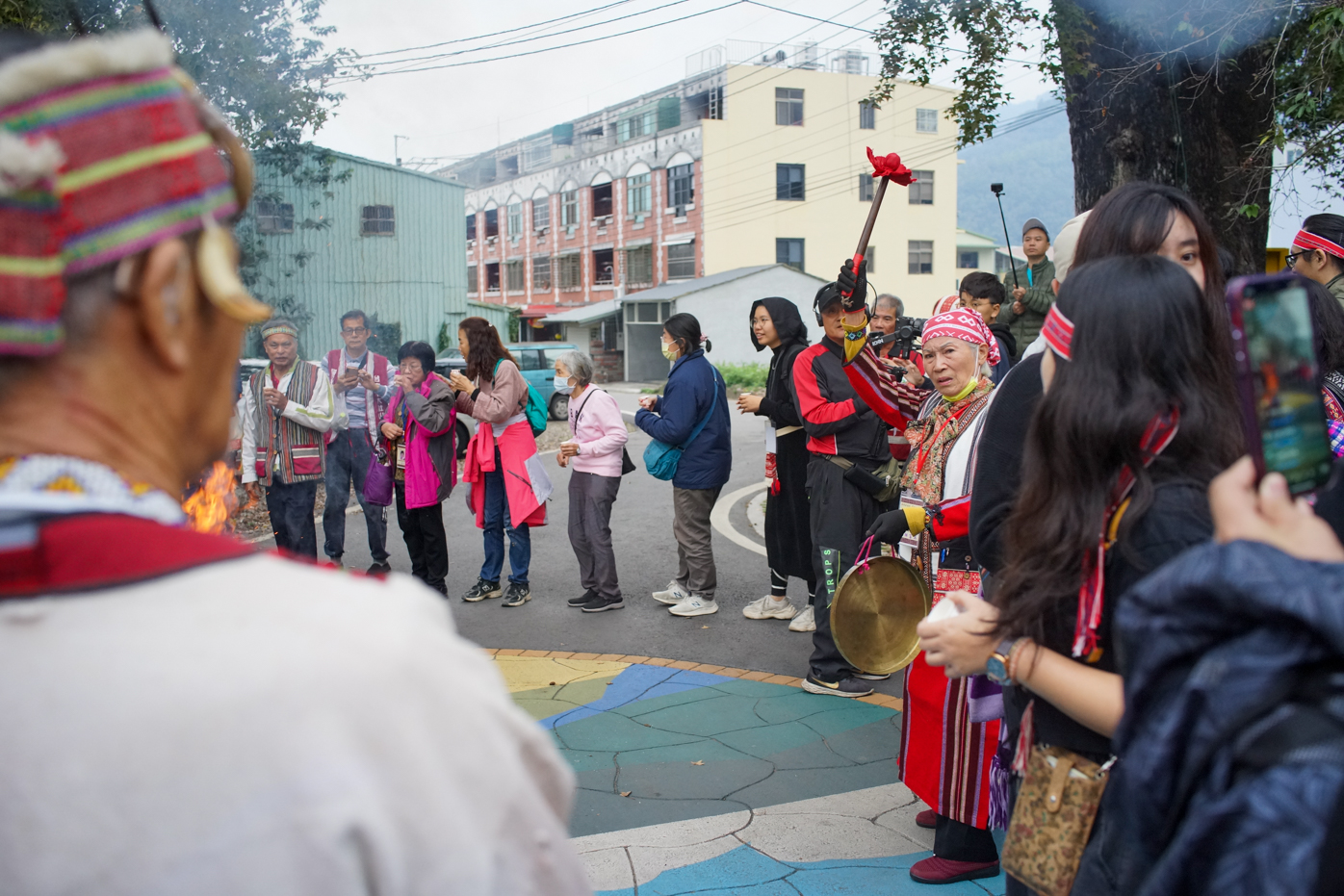 Cérémonie autour du feu (photo © Sasa)