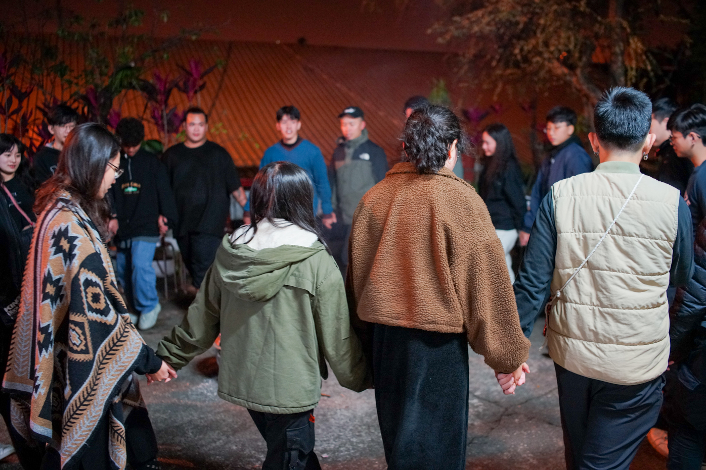La soirée s’est terminée par les danses et chants traditionnels Kaxabu (photo © Sasa)