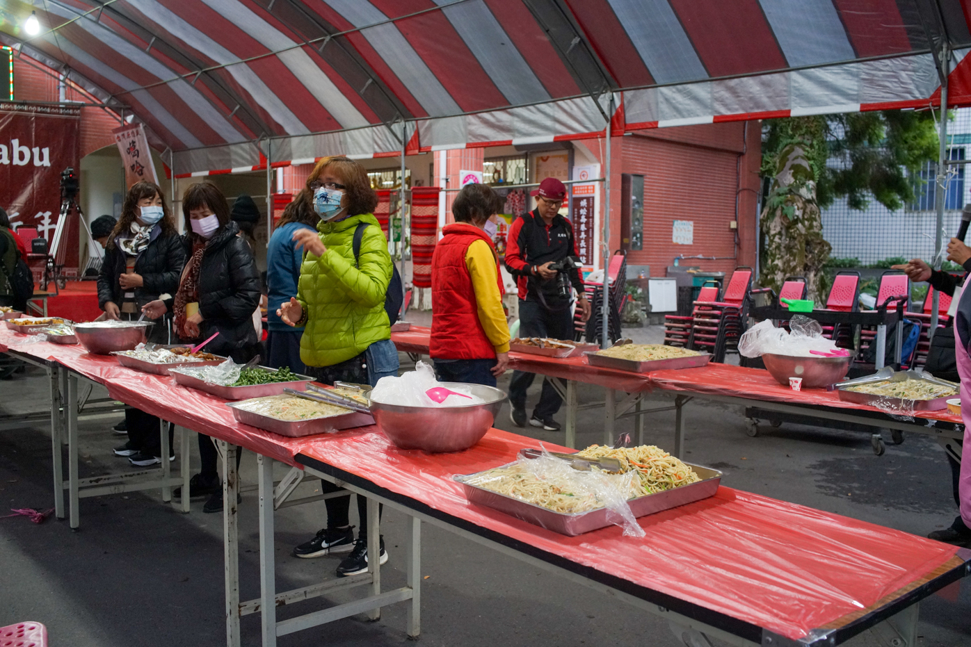Le buffet (photo © Sasa)