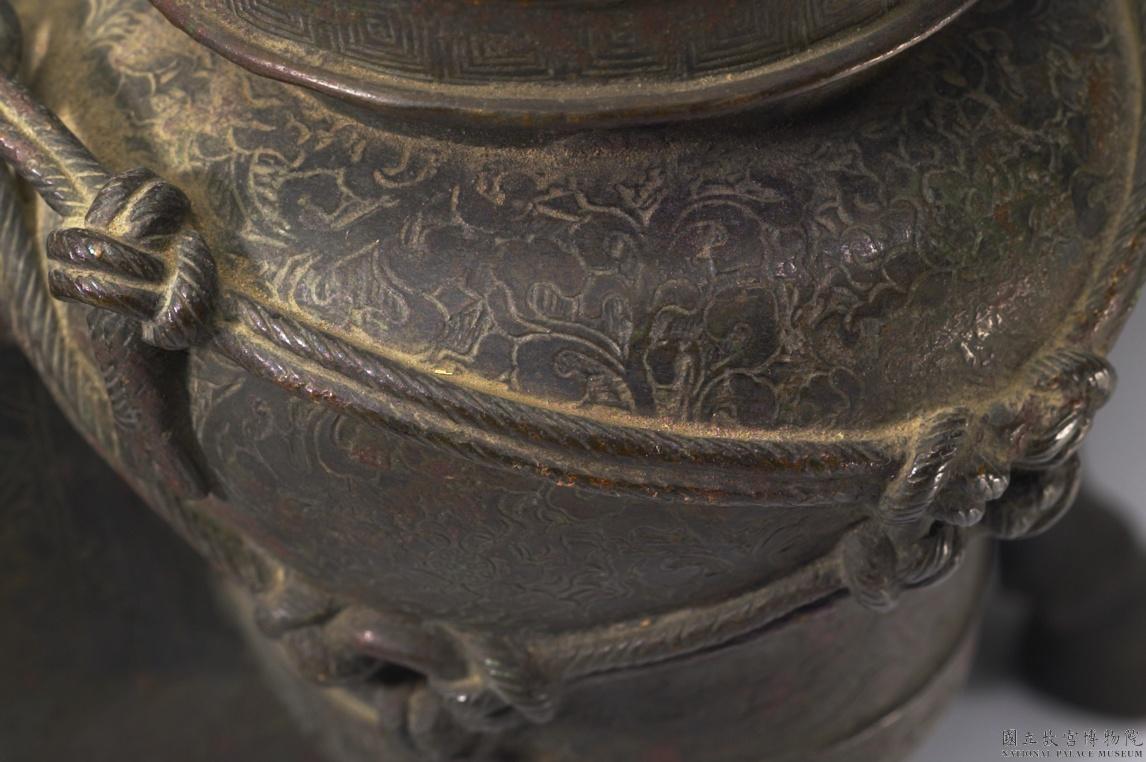 Image 4-2: Vase à vin en forme de buffle (source MNP)