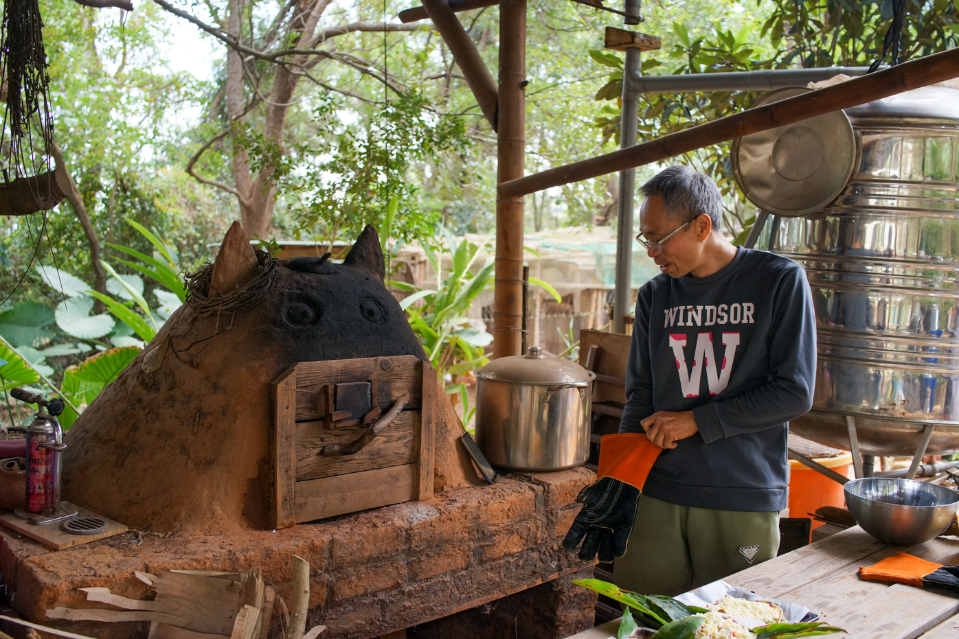 Yaocong, l’actuel président de l’association et qui était aussi très impliqué dans la construction (photo : Sasa)