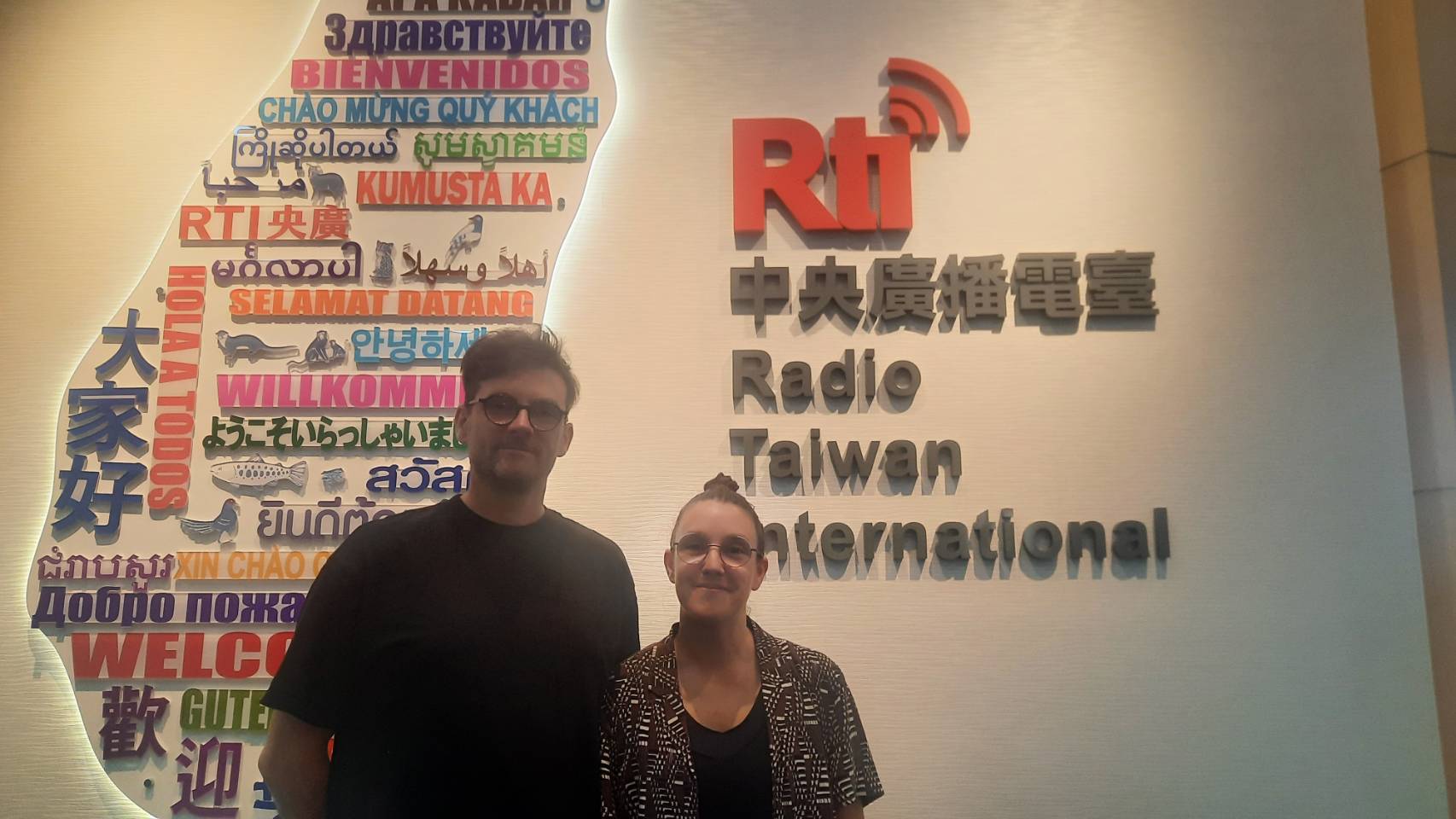 Pierre Brassard et Marie-Pier Lebeau Lavoie au studio de Rti (photo Rti)