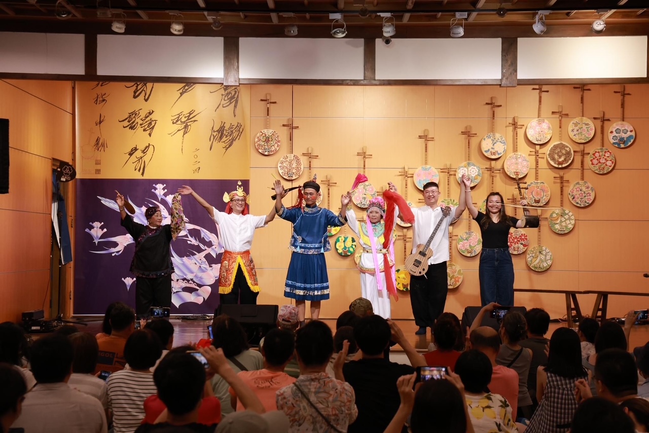 Au festival de musique populaire à Beitou (photo : 台灣月琴民謠協會)